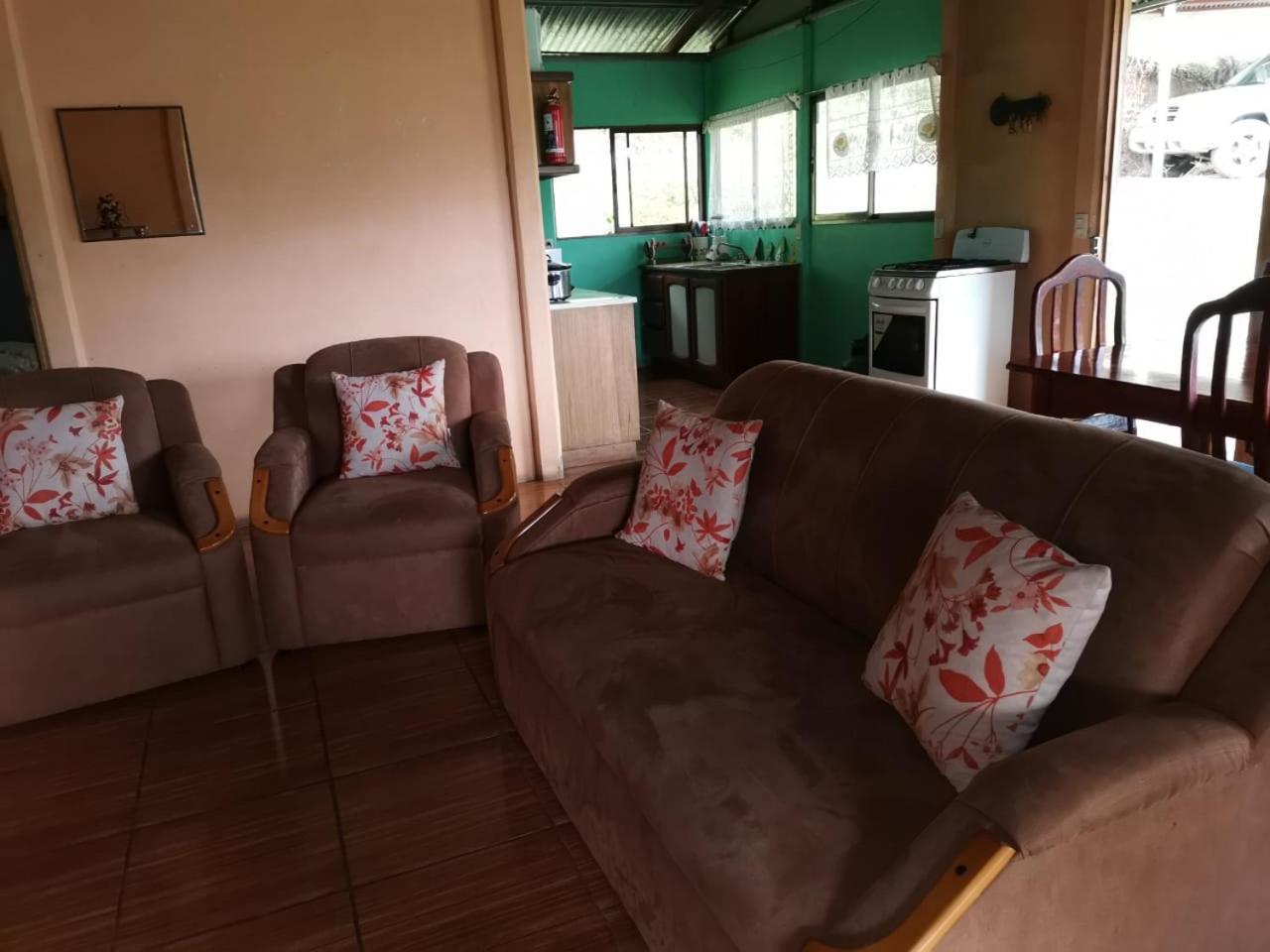 Bella Vista Guest House Turrialba Exterior photo